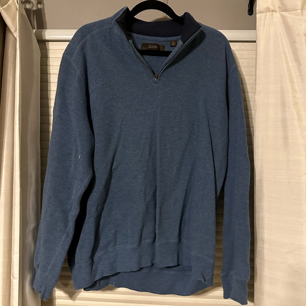 Men’s XL sweater, blue with navy trim